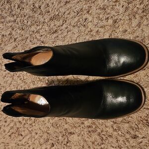 Antonio Melani black leather boots